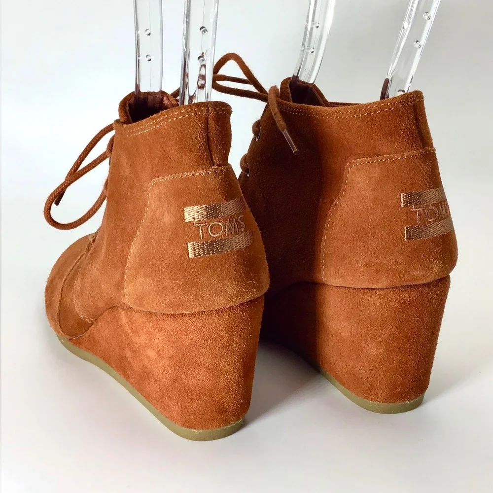 Toms Kala Rust Brown Lace Up‎ Suede Wedge Heels Ankle Boot Booties Women's 7.5